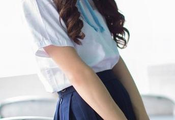 菠萝社 - 猫九酱Sakura天台写真集：最新一章，来看看有什么新花样！
