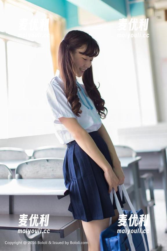 菠萝社 - 猫九酱Sakura天台写真集：最新一章，来看看有什么新花样！-麦优利