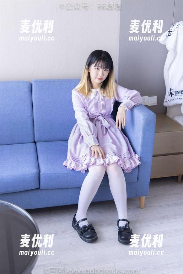 袜啵啵 - 甜品般的小淳匡威板鞋美图：资源是好，但心也被她的气质甜到！-麦优利