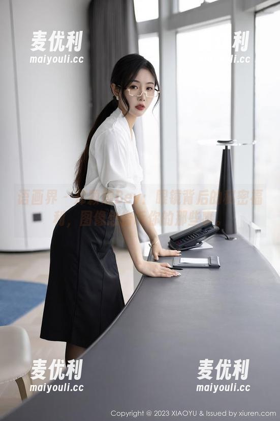 语画界 - 郑颖姗Bev：眼镜背后的秘密福利，图像想告诉你的那些事。-麦优利