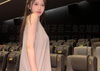 微密圈 - 快来看看轩子巨二兔空姐的套图，分享你从未见过的飞行风景！