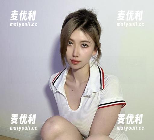 微密圈 - 醇子小姨的诱人套装合集，照片里全是好看的色彩和故事！-麦优利
