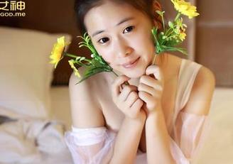 青豆客 - 看到刘钰儿的御姐模式，我要给无圣光的美图点个赞！