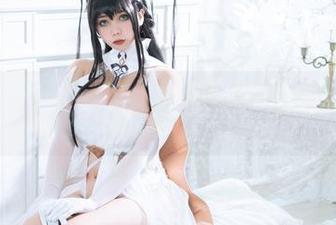 魅瞳meroko的柯杨斯卡娅写真，不愧是朋友圈里的风头最劲儿娇娃。